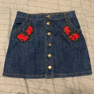 Forever 21 Rose Denim skirt